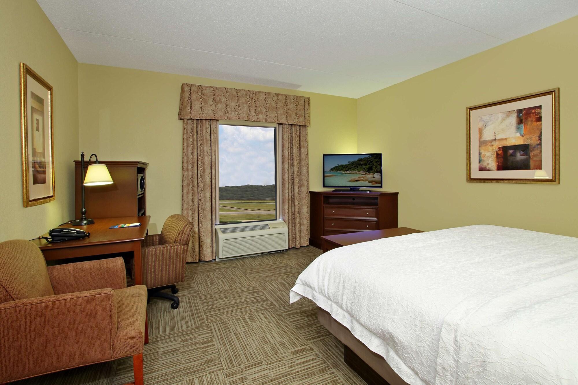Hampton Inn & Suites מדיסונוויל מראה חיצוני תמונה