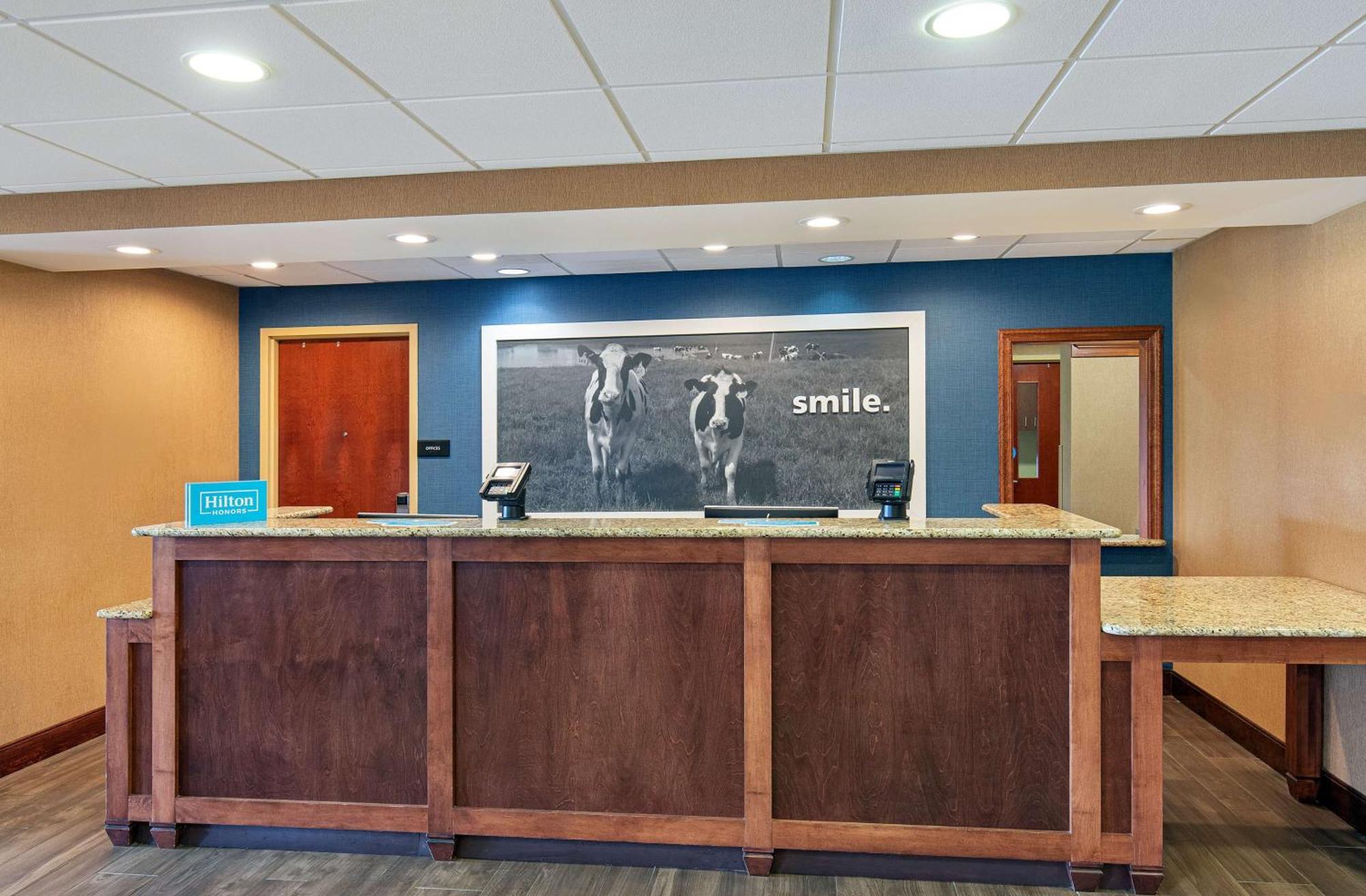 Hampton Inn & Suites מדיסונוויל מראה חיצוני תמונה
